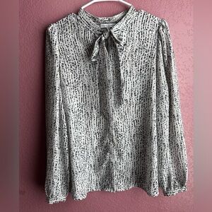 Chic Monochrome Women's Blouse with Bow Detail